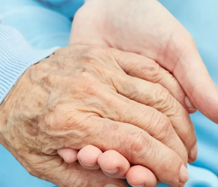 15 Signs It's Time to Consider Home Care for an Aging Parent 1 Senior home care
